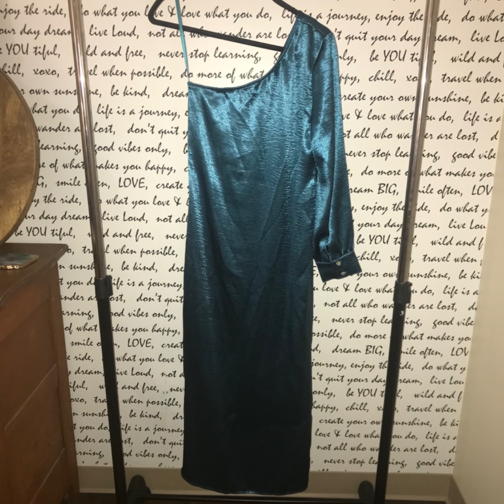 NEW RIVIERA ONE-SHOULDER MAXI DRESS - Picture 3 of 14